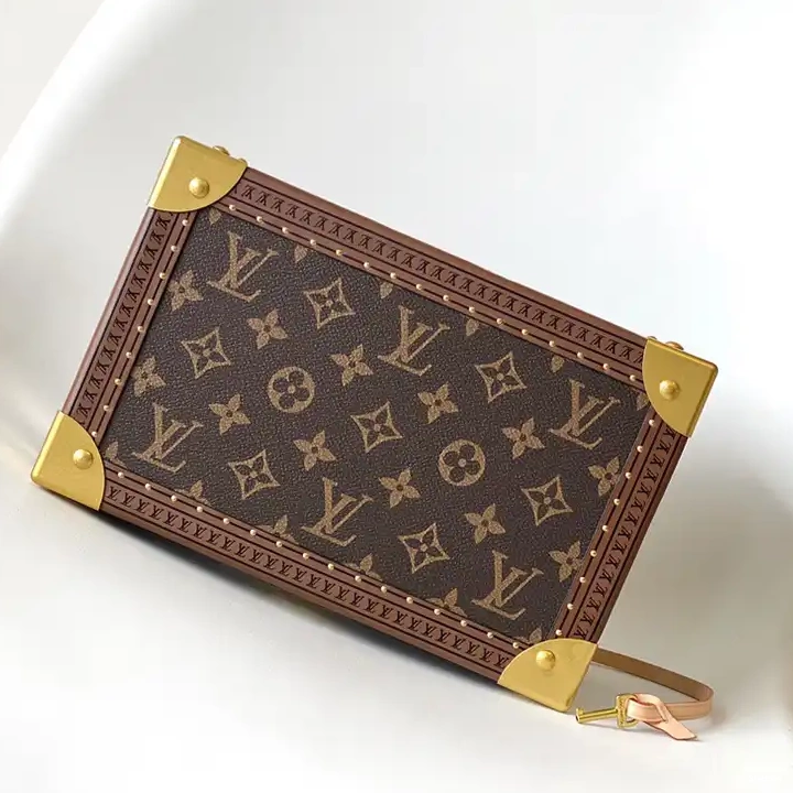 2406YA0132 LV Bags 0810